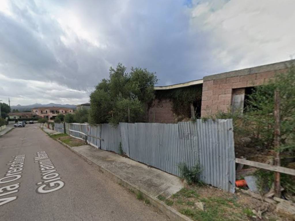 Terreno a Arzachena in Via Giovanni Maria Orecchioni - Foto 3