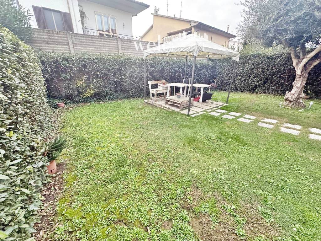 Appartamento a Campi bisenzio in Via Francesco Baracca - Foto 4