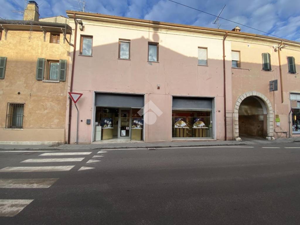 Immobile a Castiglione delle stiviere in Via Cesare Battisti, 15 - Foto 2