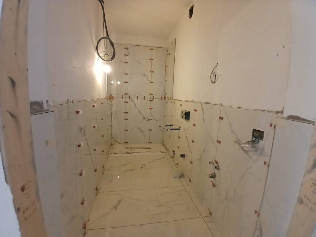 Appartamento a Saronno in Via Padre Luigi Monti - Foto 5