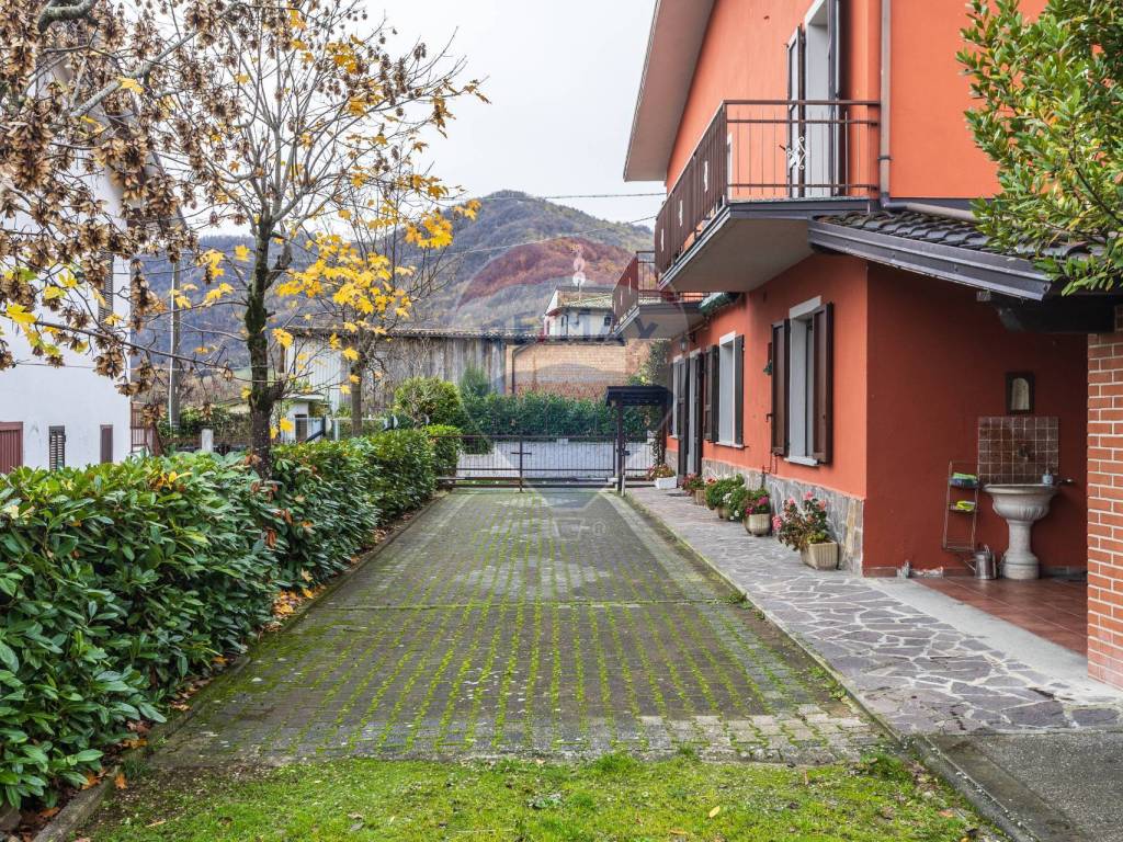 Casa indipendente a Vernasca in Via Trinità Borla - Foto 3