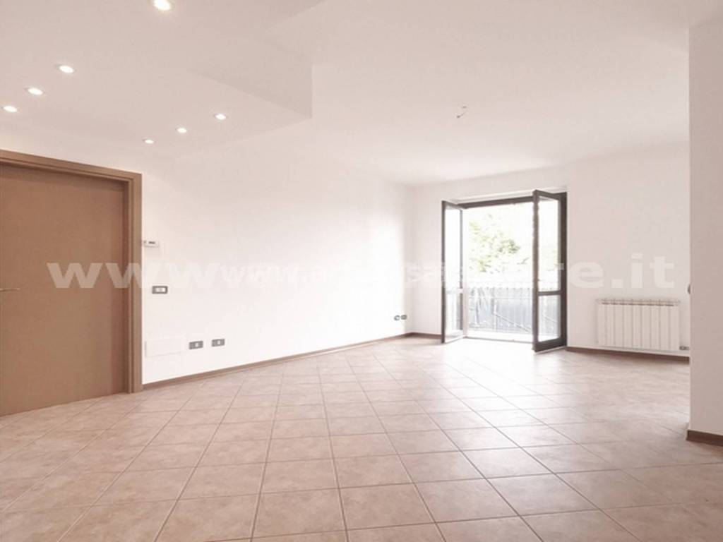 Appartamento a Busto garolfo in Via Giuseppe Parini, 5 - Foto 4