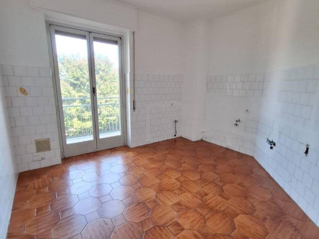 Appartamento a Vedano olona in Via Adua - Foto 4