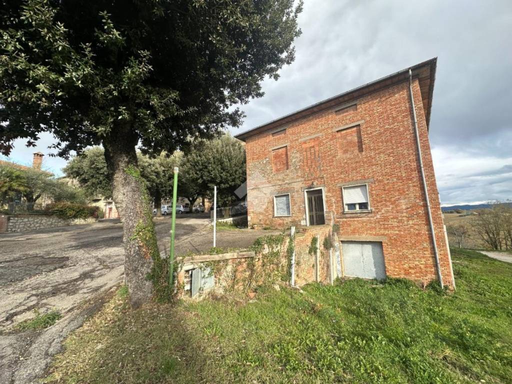 Casa indipendente a Montecastrilli in LARGO ARADAM, 4 - Foto 4