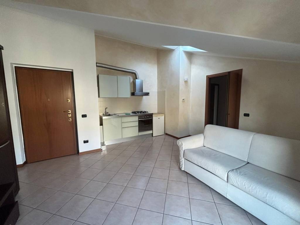 Appartamento a Cislago in Via Donatello - Foto 3