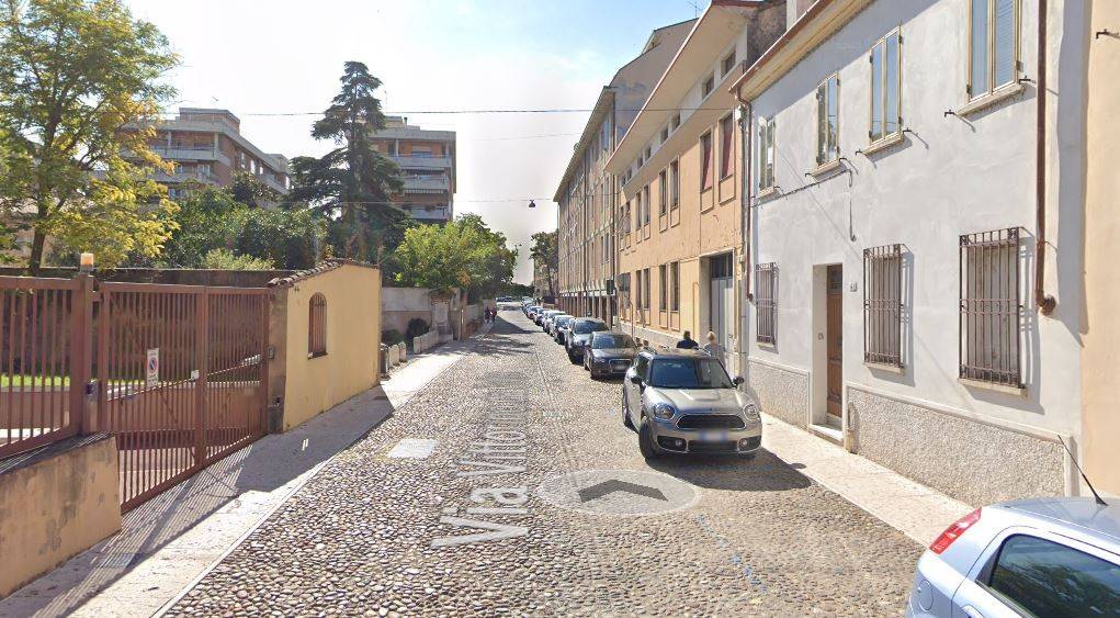 Box / garage a Mantova in Via Vittorino da Feltre - Foto 2