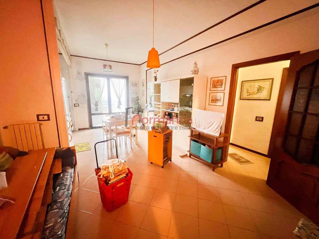Appartamento a Castel volturno in Viale delle Acacie, 216 - Foto 4