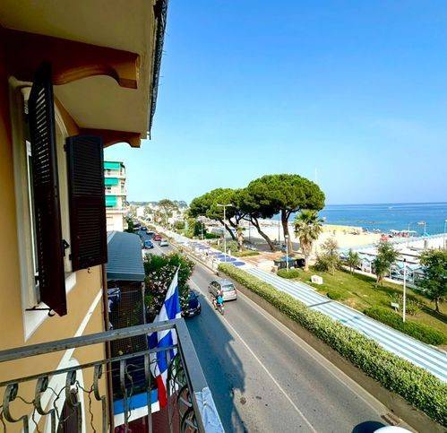 Appartamento a Albissola marina in Corso Baldovino Bigliati - Foto 4