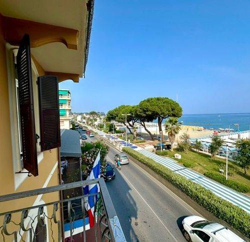 Appartamento a Albissola marina in Corso Baldovino Bigliati - Foto 5
