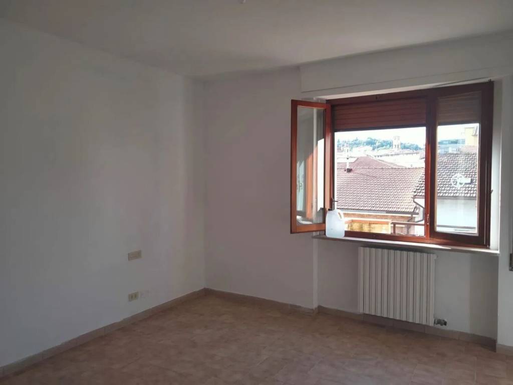 Villa a Poggibonsi in Via G. Marconi - Foto 3