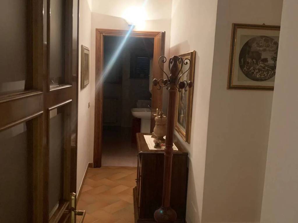 Appartamento a Poggibonsi in Via Firenze - Foto 4