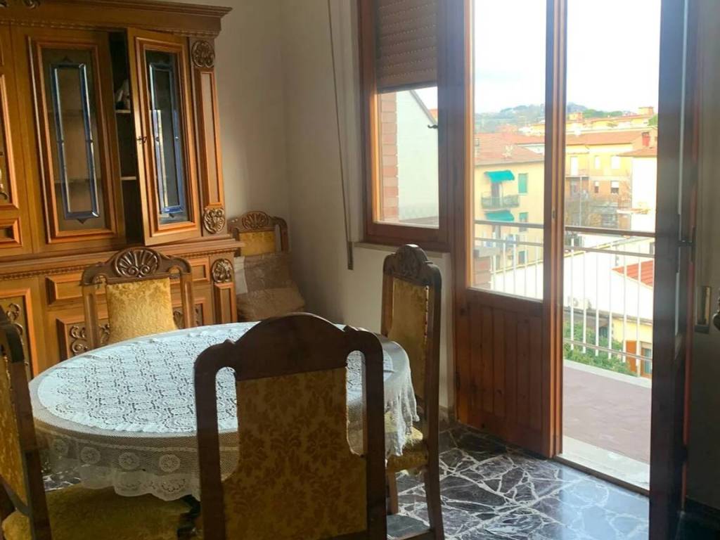 Appartamento a Poggibonsi in Via Pisana - Foto 4