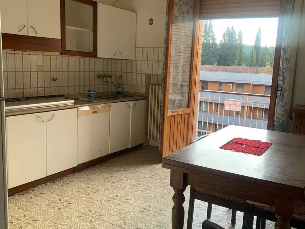Appartamento a Poggibonsi in Via Pisana - Foto 5