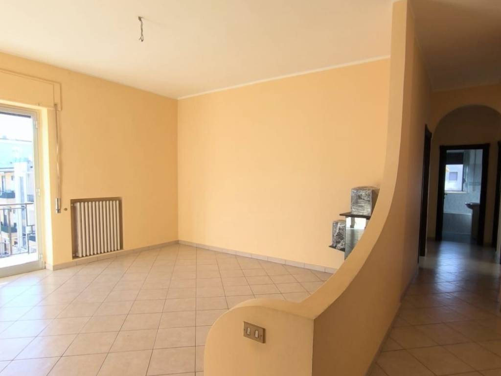 Appartamento a Caltanissetta in Viale Sicilia, 106 - Foto 4