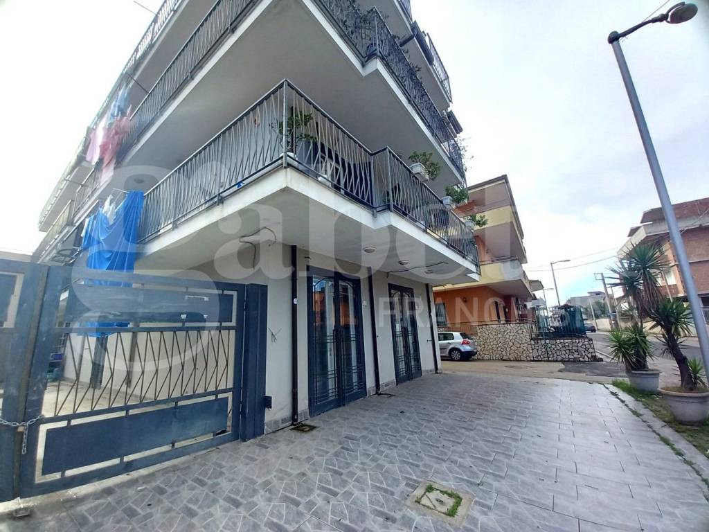 Immobile a Trentola-ducenta in Via Enrico De Nicola - Foto 4