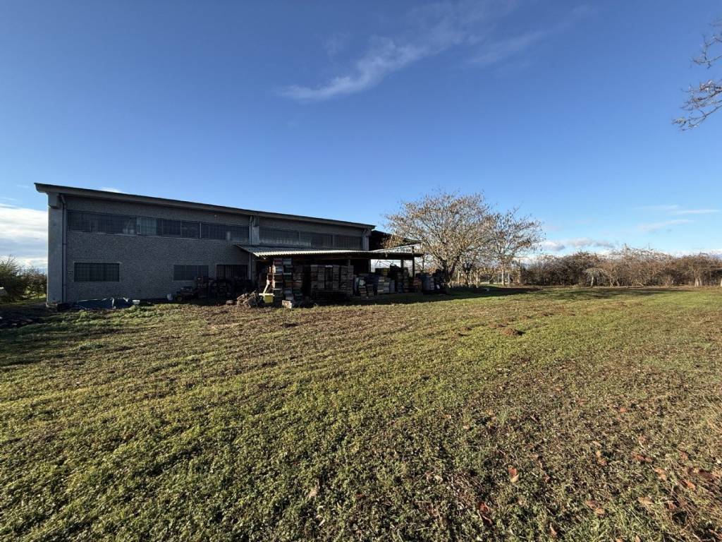 Immobile a Caluso in Strada Statale 26 della Valle d'Aosta - Foto 5