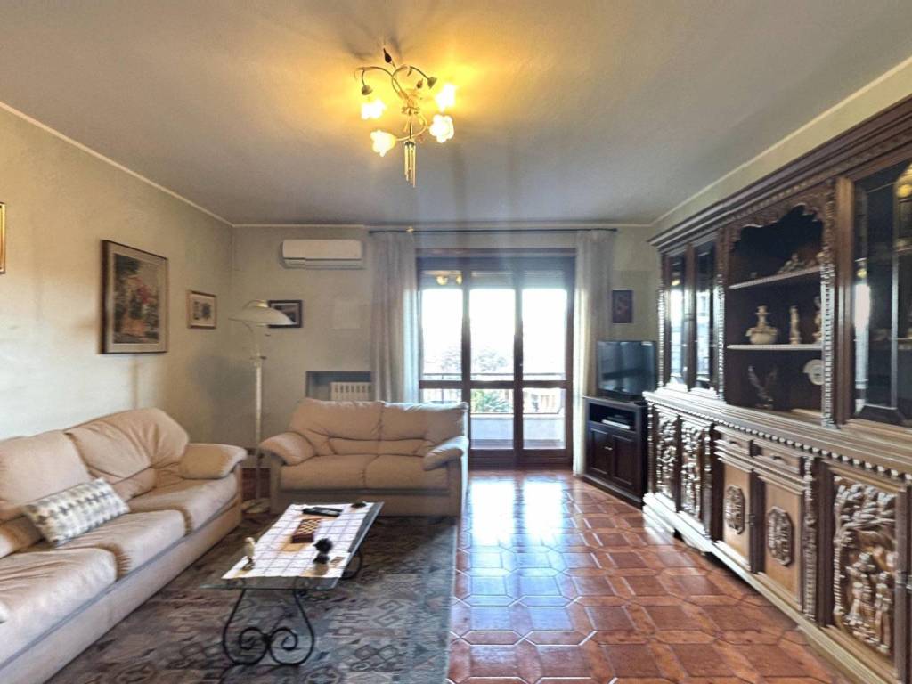 Appartamento a Settimo torinese in Via Volturno, 14 - Foto 2