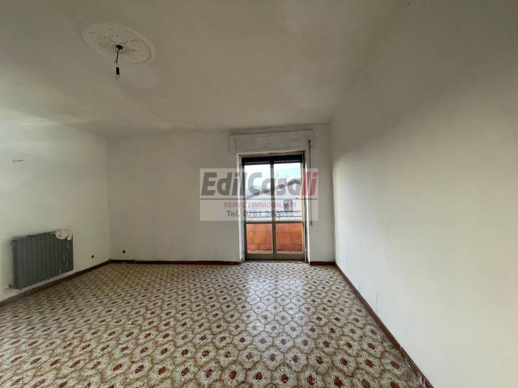 Appartamento a Graffignano in Piazza Umberto I - Foto 4