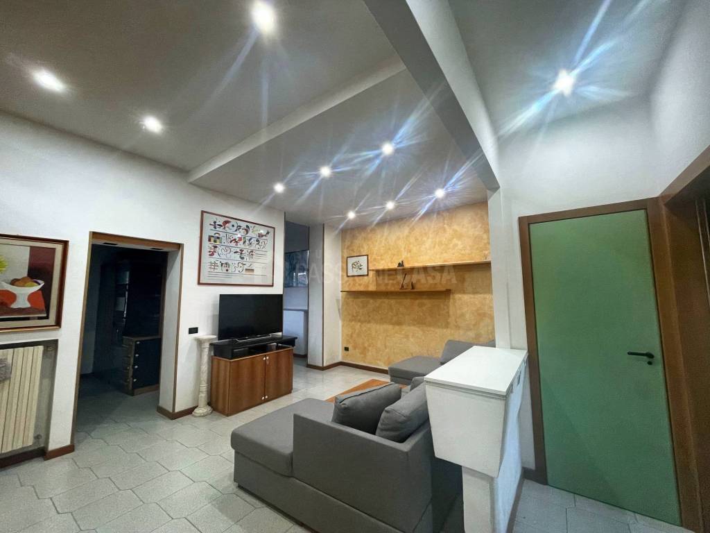 Casa indipendente a Prato in Piazza Giovanni Ciardi - Foto 4