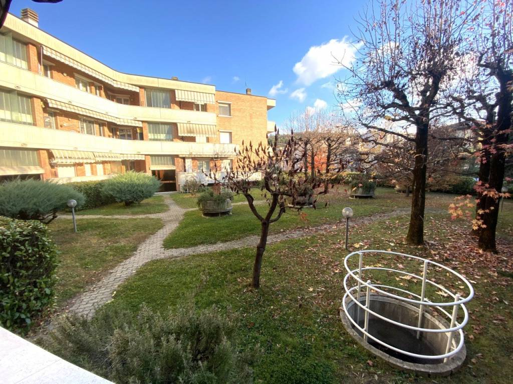 Appartamento a Alba in Corso Michele Coppino, 13 - Foto 2