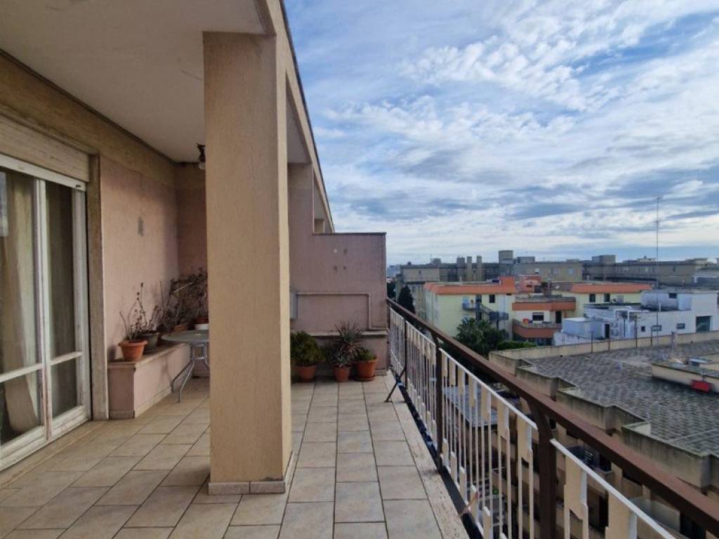 Attico / mansarda a Brindisi in Via Cappuccini, 60A - Foto 4