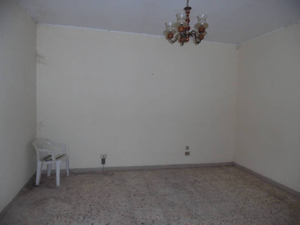 Casa indipendente a Floridia in Via Alessandro Manzoni - Foto 5