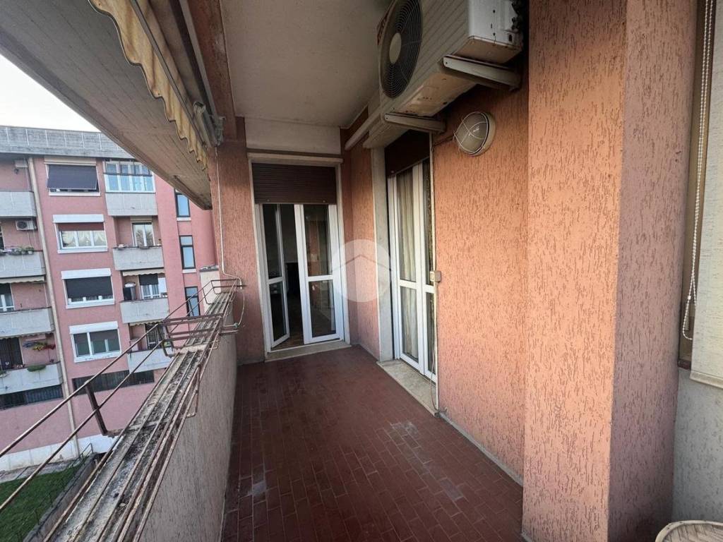 Appartamento a Brescia in VIA CLAUDIO BOTTA, 42 - Foto 5