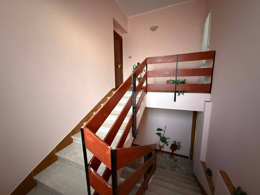 Villa a Aprilia in Via dei Larici - Foto 4