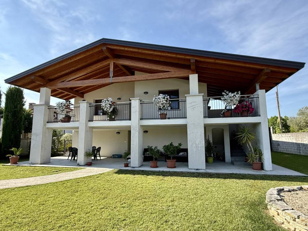 Villa a Palazzolo dello stella in Via Fornaci - Foto 4