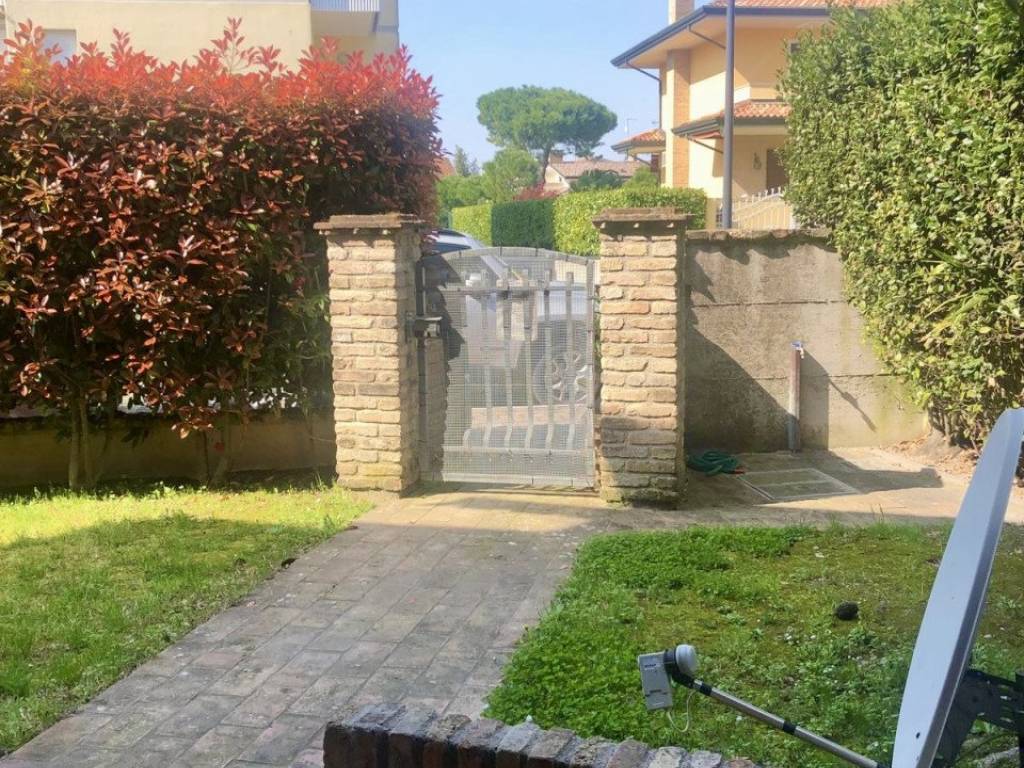 Appartamento a Lignano sabbiadoro in Via Mentana - Foto 3