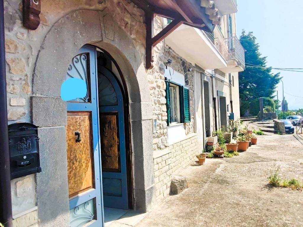 Casa indipendente a Roccamonfina in Via Quirini 2 - Foto 4