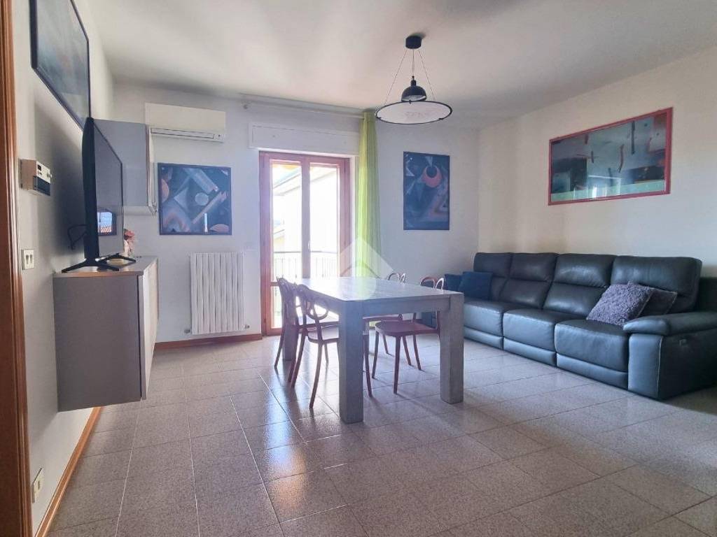 Appartamento a Castel di lama in VIA ROMA, 175 - Foto 2