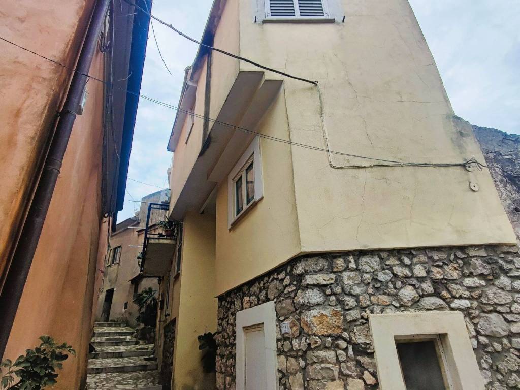 Casa indipendente a Castelforte in Via Castello - Foto 2