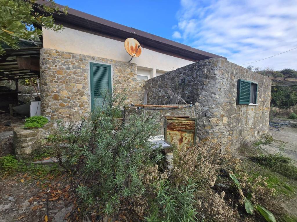 Palazzo / stabile a Costarainera in Autostrada Genova-Ventimiglia - Foto 3