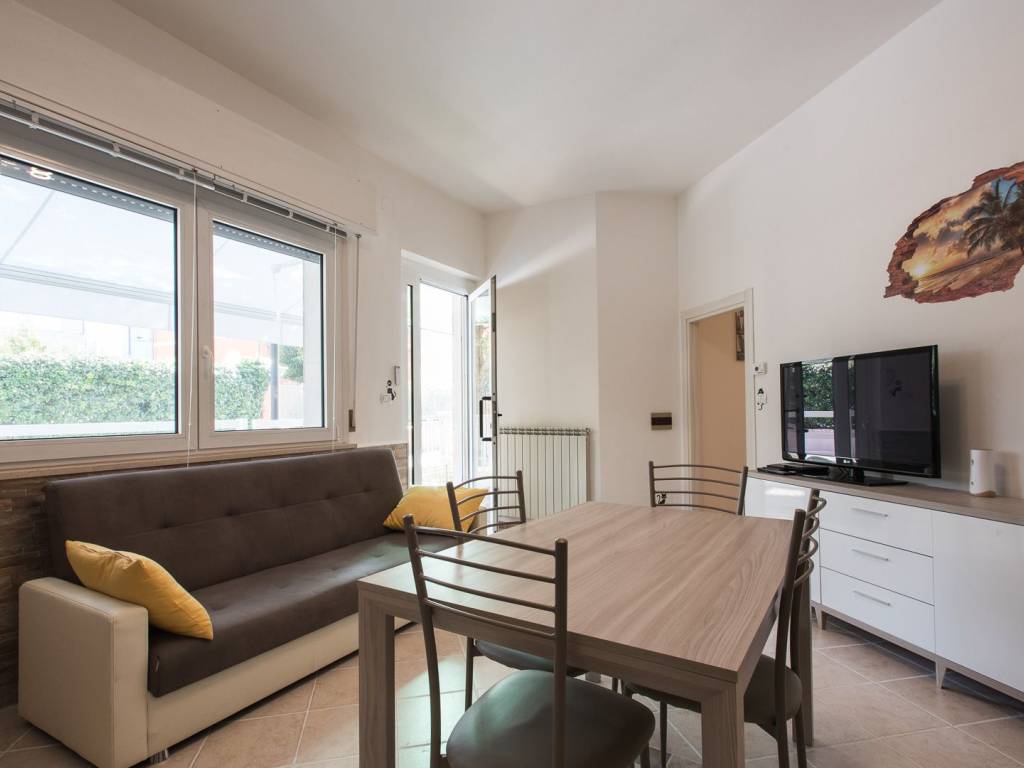 Appartamento a Cattolica in Via Guglielmo Marconi, 27 - Foto 4