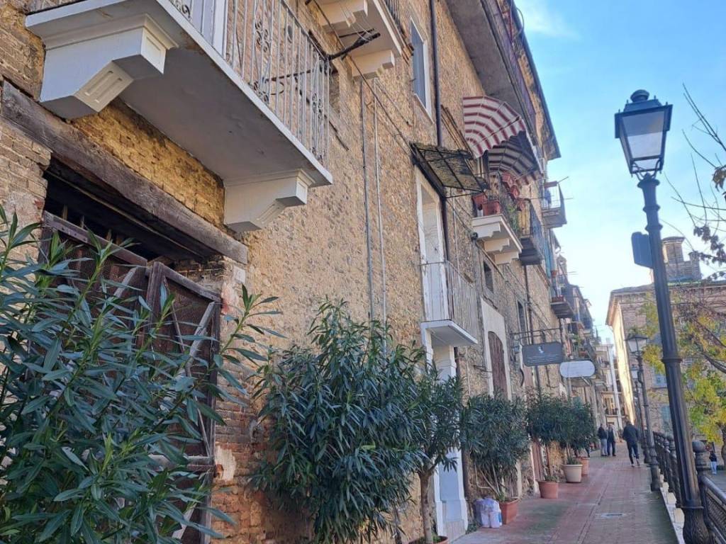 Appartamento a Lanciano in Largo Malvò, 5 - Foto 2