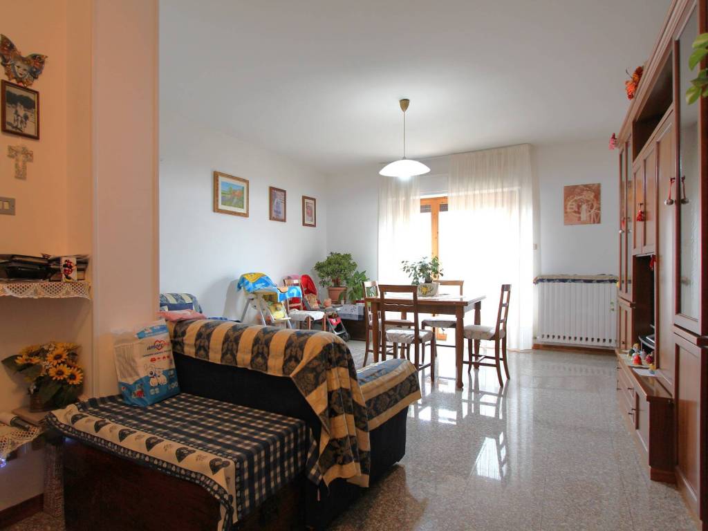 Appartamento a Folignano in Viale Venezia - Foto 4