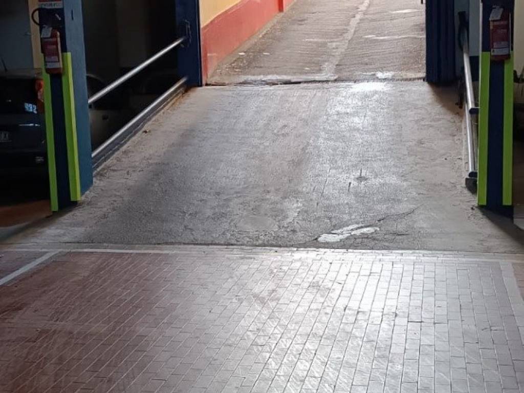 Box / garage a Grugliasco in Via Francesco Baracca - Foto 4