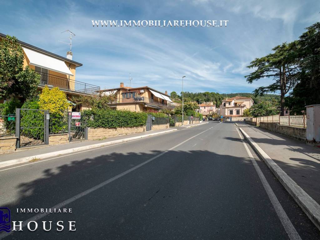 Appartamento a Bolsena in Viale Santa Maria - Foto 3
