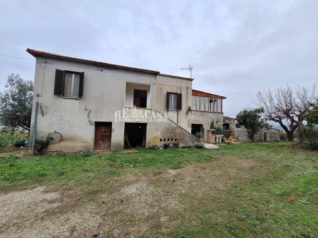 Casa indipendente a Controguerra in contrada coste tronto - Foto 2