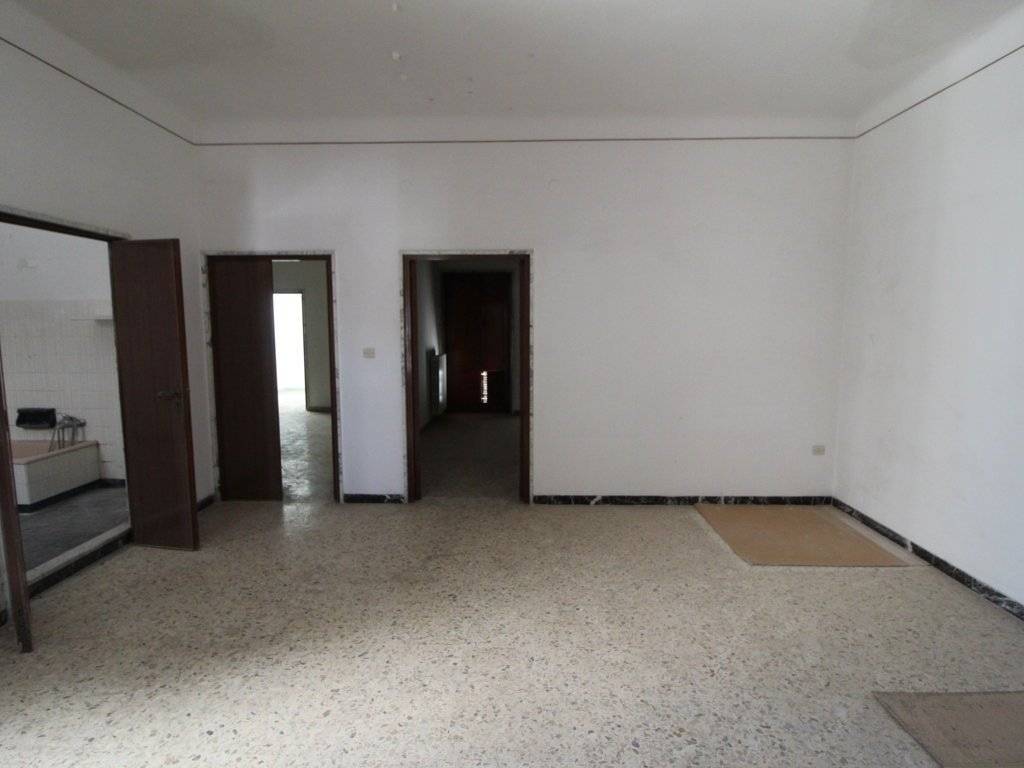Appartamento a Grottaglie in Via Sassari, 12 - Foto 3