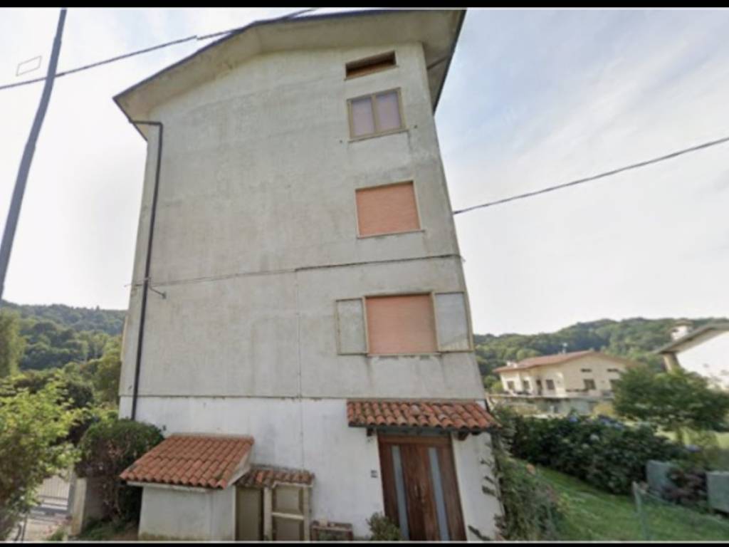 Appartamento a Valdagno in Contrada Chiesa di Cerealto - Foto 2