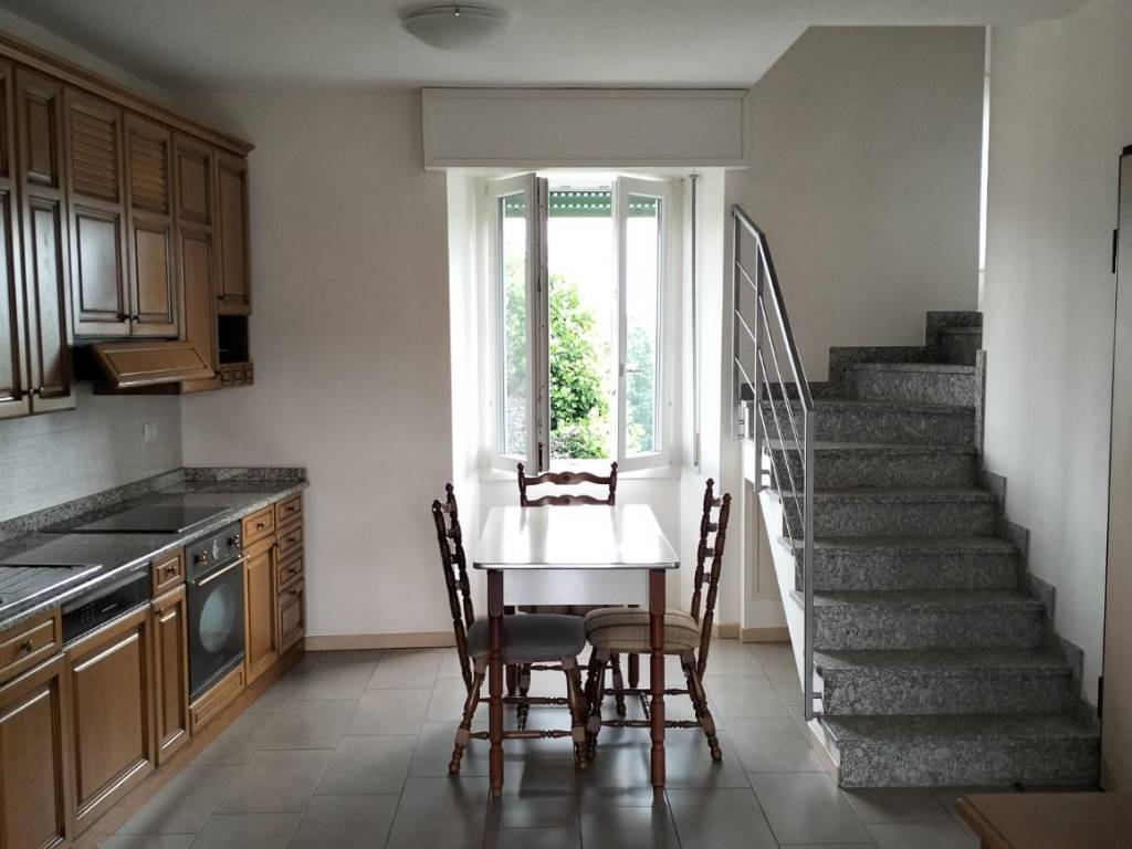 Appartamento a Barzago in Via Giuseppe Verdi - Foto 2