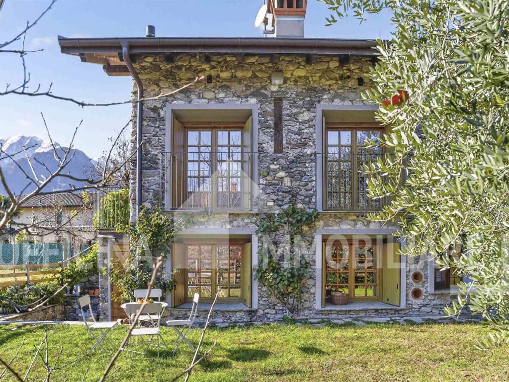 Casa indipendente a Gravedona ed uniti in Via Alla Poncia, 212 - Foto 3