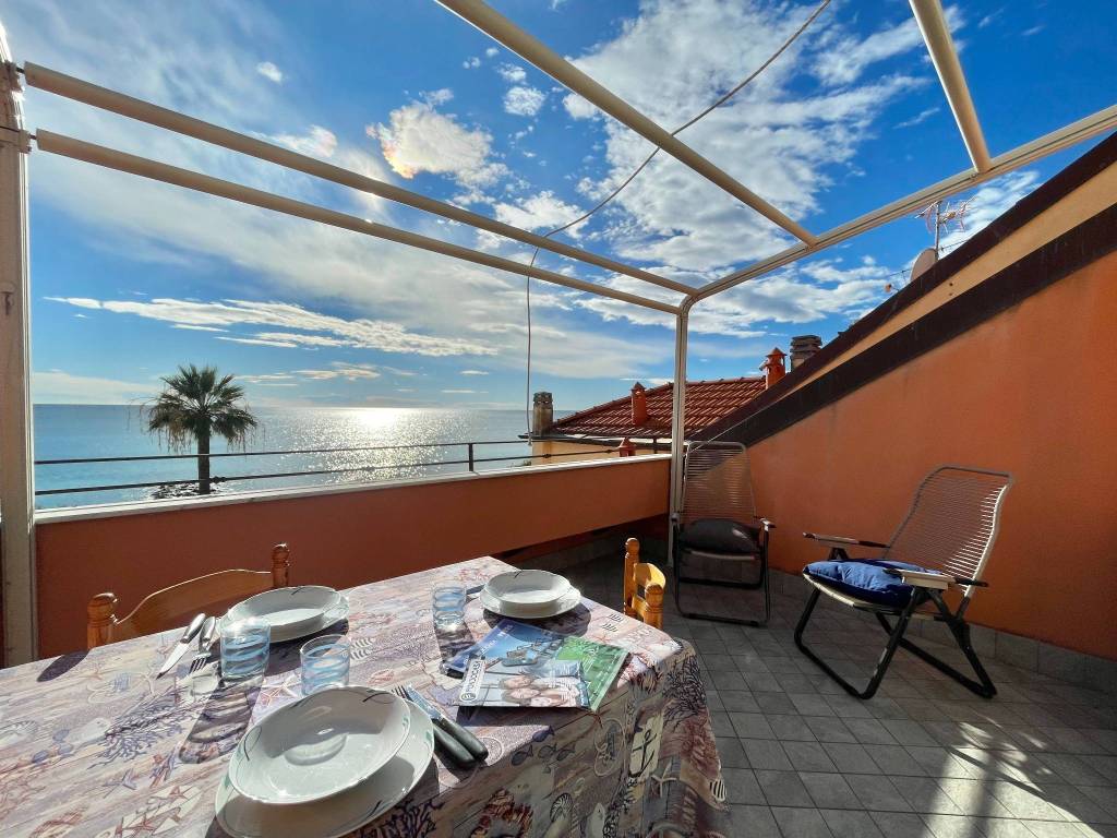 Appartamento a Pietra ligure in Via Gio Batta Montaldo - Foto 3