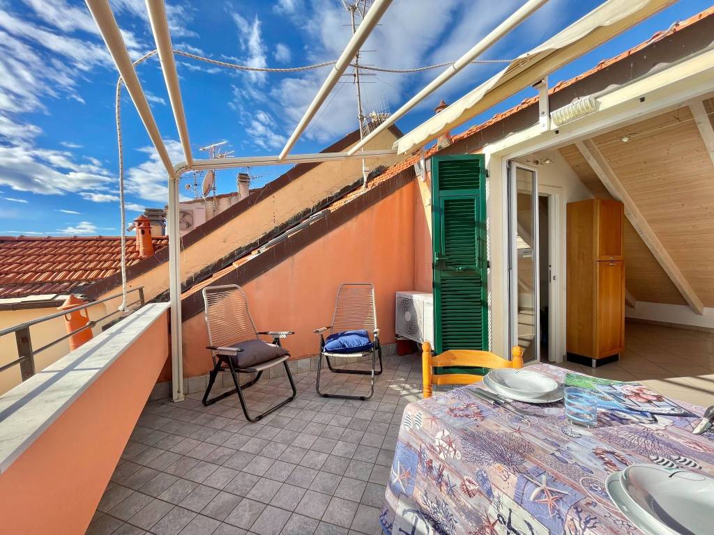 Appartamento a Pietra ligure in Via Gio Batta Montaldo - Foto 5