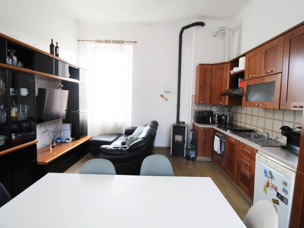 Appartamento a Gorla minore in Via Roma, 11 - Foto 2