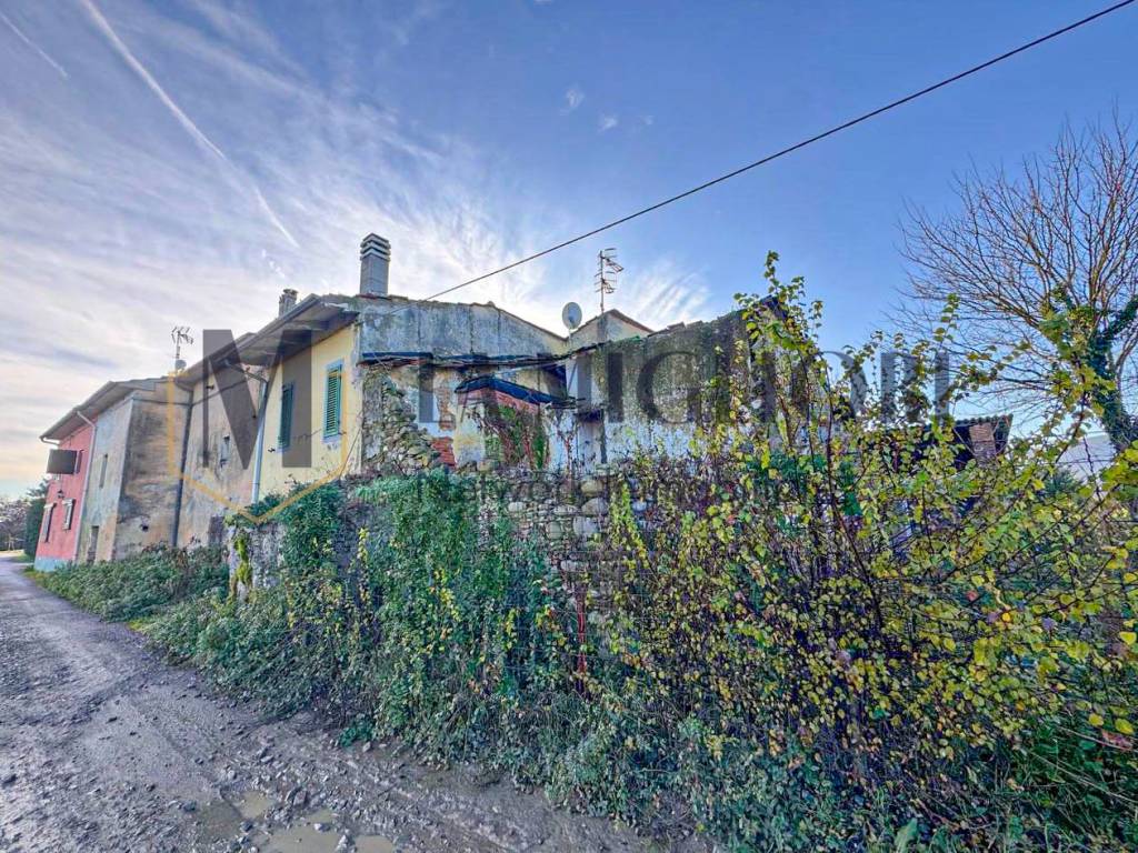 Casa indipendente a Pistoia in Via del Frascone - Foto 4