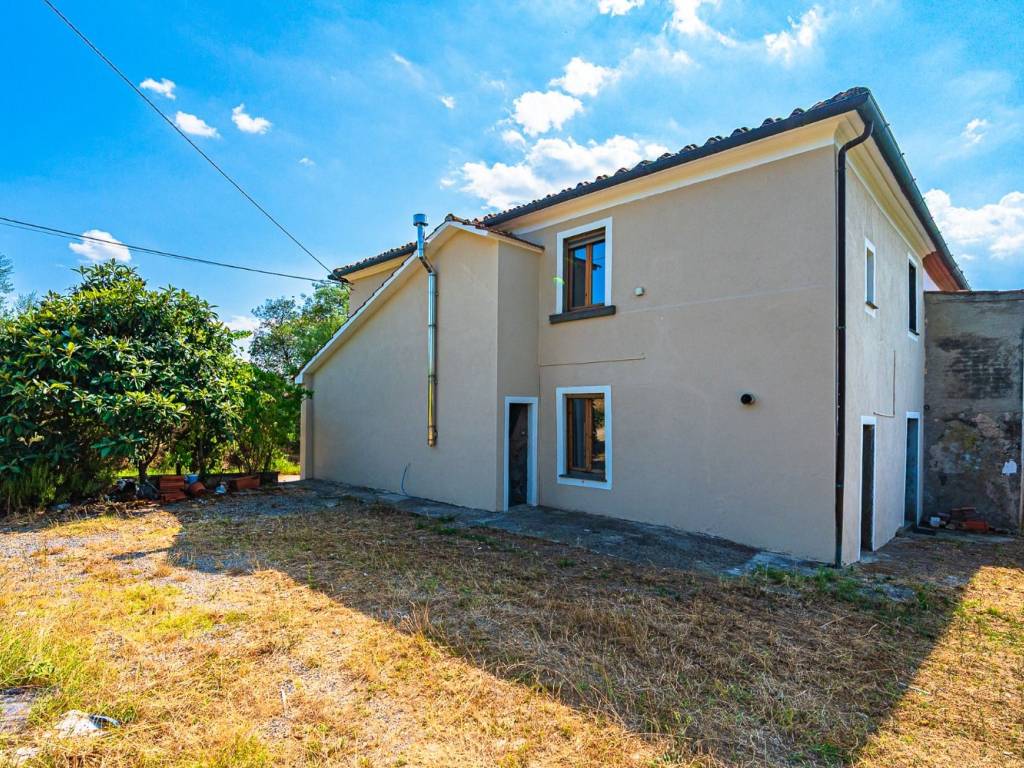 Villa a Larciano in Via Giovanni Segantini - Foto 3