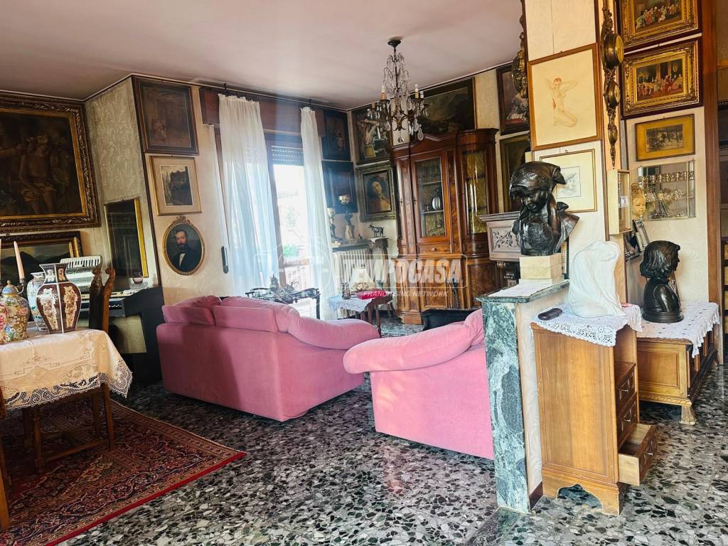 Villa a Mozzo in Via Ugo Foscolo 4 - Foto 4